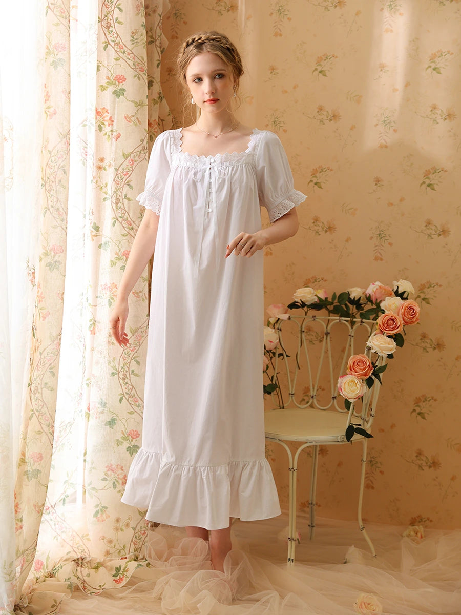 White Vintage Romantic Exquisite Embroidered Bow-Knot Chest Button Short-Sleeved Nightwear Nightdress