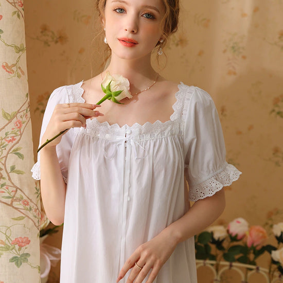White Vintage Romantic Exquisite Embroidered Bow-Knot Chest Button Short-Sleeved Nightwear Nightdress