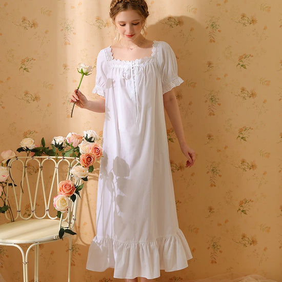 White Vintage Romantic Exquisite Embroidered Bow-Knot Chest Button Short-Sleeved Nightwear Nightdress