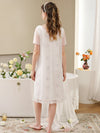 Vintage inspired viscose sleepwear with floral embroidery