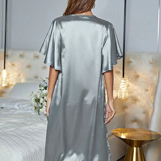 Slessic Classic V-Neck Elegant Satin Short-Sleeved Sexy Loose High-End Nightwear Sleepwear Nightgown