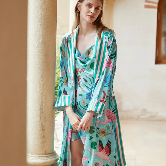 Slessic Classic Fashion Satin Unique Stripe Flamingo Pattern Design Robe Slip Nightwear Sleepwear Nightdress Set