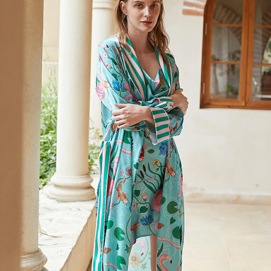 Slessic Classic Fashion Satin Unique Stripe Flamingo Pattern Design Robe Slip Nightwear Sleepwear Nightdress Set