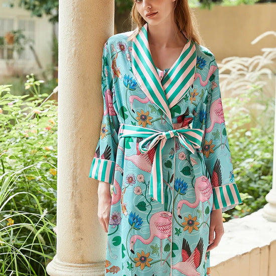 Slessic Classic Fashion Satin Unique Stripe Flamingo Pattern Design Robe Slip Nightwear Sleepwear Nightdress Set