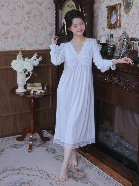 Slessic Vintage Elegant Court Style Exquisite Sheer Lace Embroidery V-Neck Long-Sleeved Nightdress