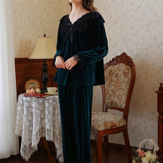 Slessic Romantic Vintage French Exquisite Lace Bow Autumn And Winter Warm Velvet Pajama Set Loungewear Sleepwear
