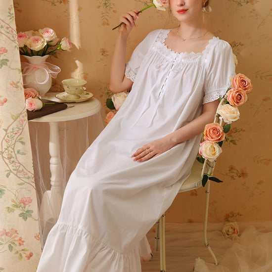 White Vintage Romantic Exquisite Embroidered Bow-Knot Chest Button Short-Sleeved Nightwear Nightdress