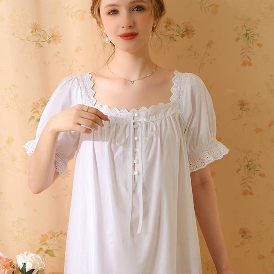 White Vintage Romantic Exquisite Embroidered Bow-Knot Chest Button Short-Sleeved Nightwear Nightdress