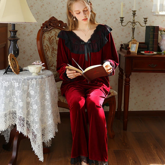Slessic Romantic Vintage French Exquisite Lace Bow Autumn And Winter Warm Velvet Pajama Set Loungewear Sleepwear