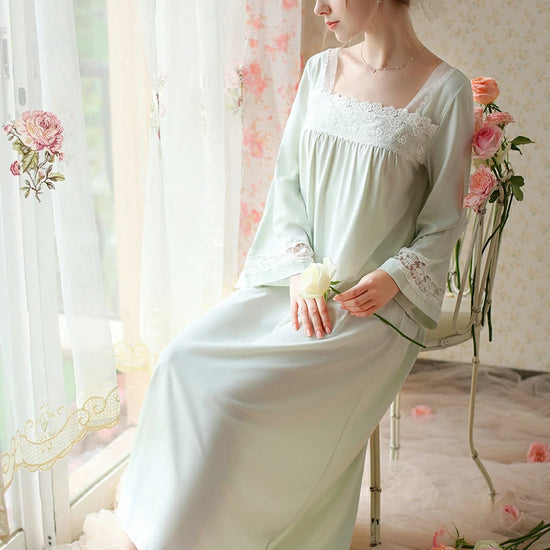 Slessic Vintage Romantic Chinese Style Embroidered Lace See-Through Mesh Long-Sleeved Nightwear Sleepwear Nightgown