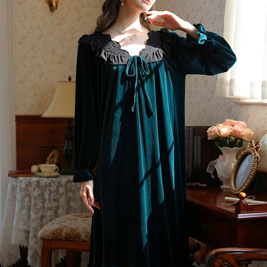 Slessic Romantic French Loose Exquisite Large Embroidered Autumn And Winter Warm Velvet Nightdress Nightwear Sleepwear