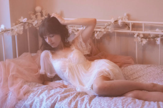 Slessic Vintage Romantic See-Through Mesh Short-Sleeved Ruffled Edge Embroidered Nightwear Sleepwear Nightgown