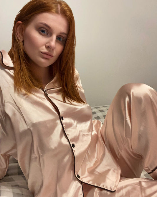 Slessic Classic Elegant Smooth Satin Long Sleeve Simple Upscale Loungewear Nightwear Pajama Set